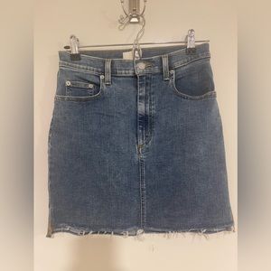 Size 6 Wilfred Aritzia denim skirt